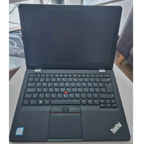Лаптоп Lenovo ThinkPad 13 2nd Gen Intel Core i5-7200U / 8GB RAM / 256GB SSD - Image 2